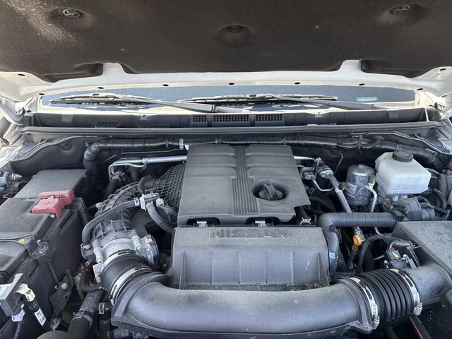 Used 2025 White Nissan PRO-4X image 19