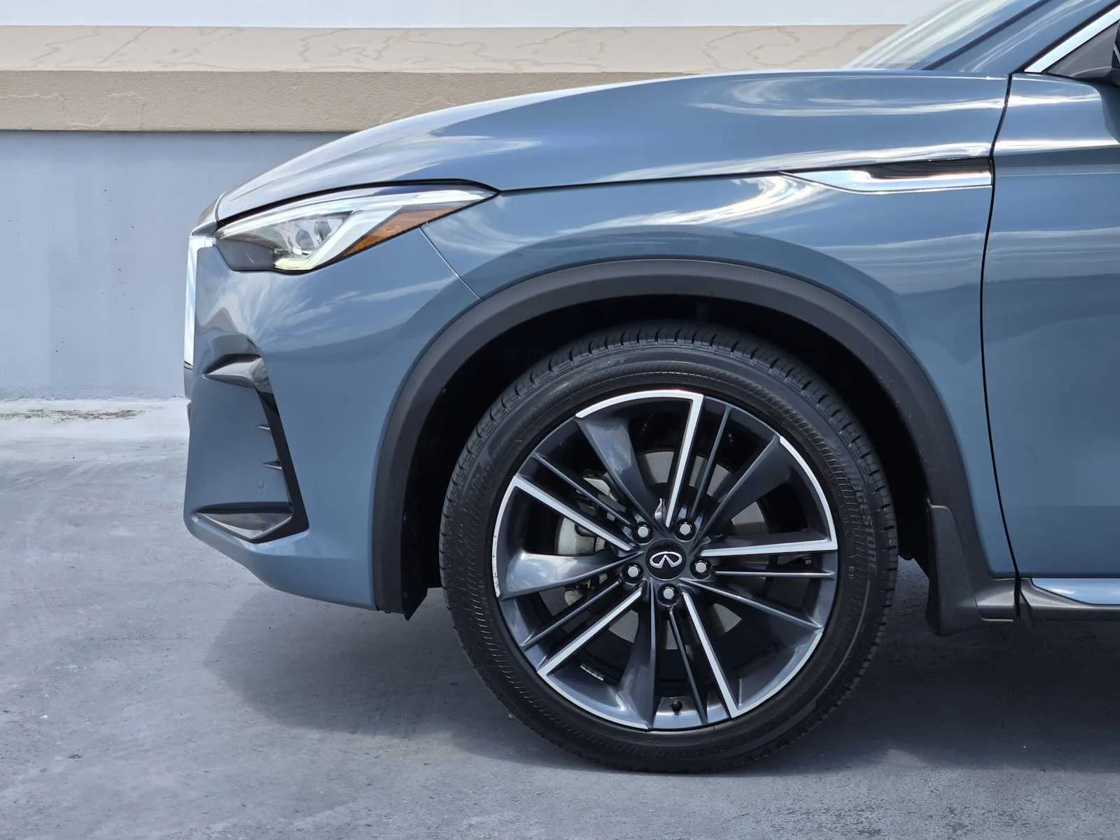 Certified Used 2025 Slate Gray INFINITI ESSENTIAL image 11