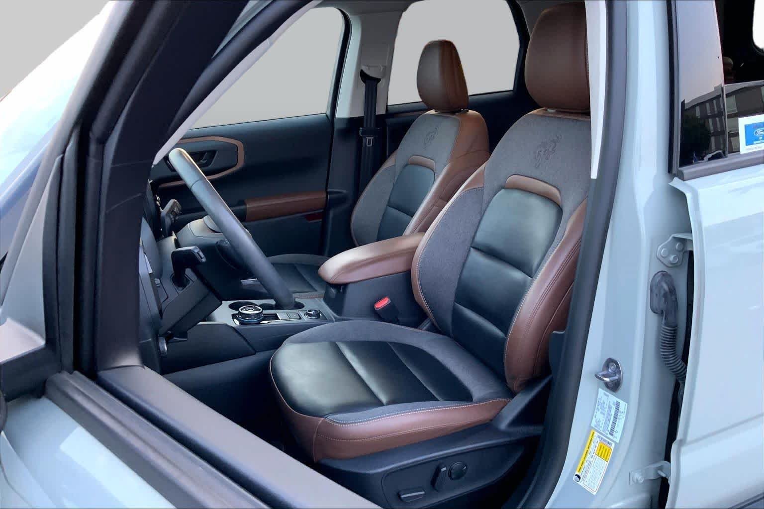Pre-Owned 2024 Ford Bronco Sport Outer Banks