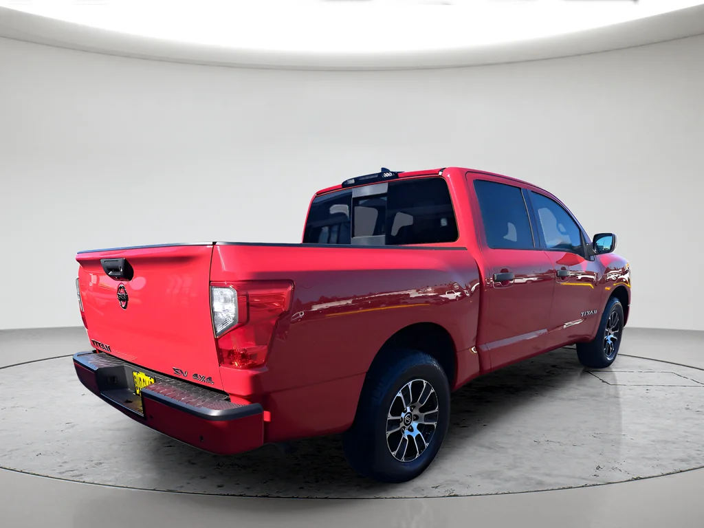 Used 2022 Red Nissan SV image 3