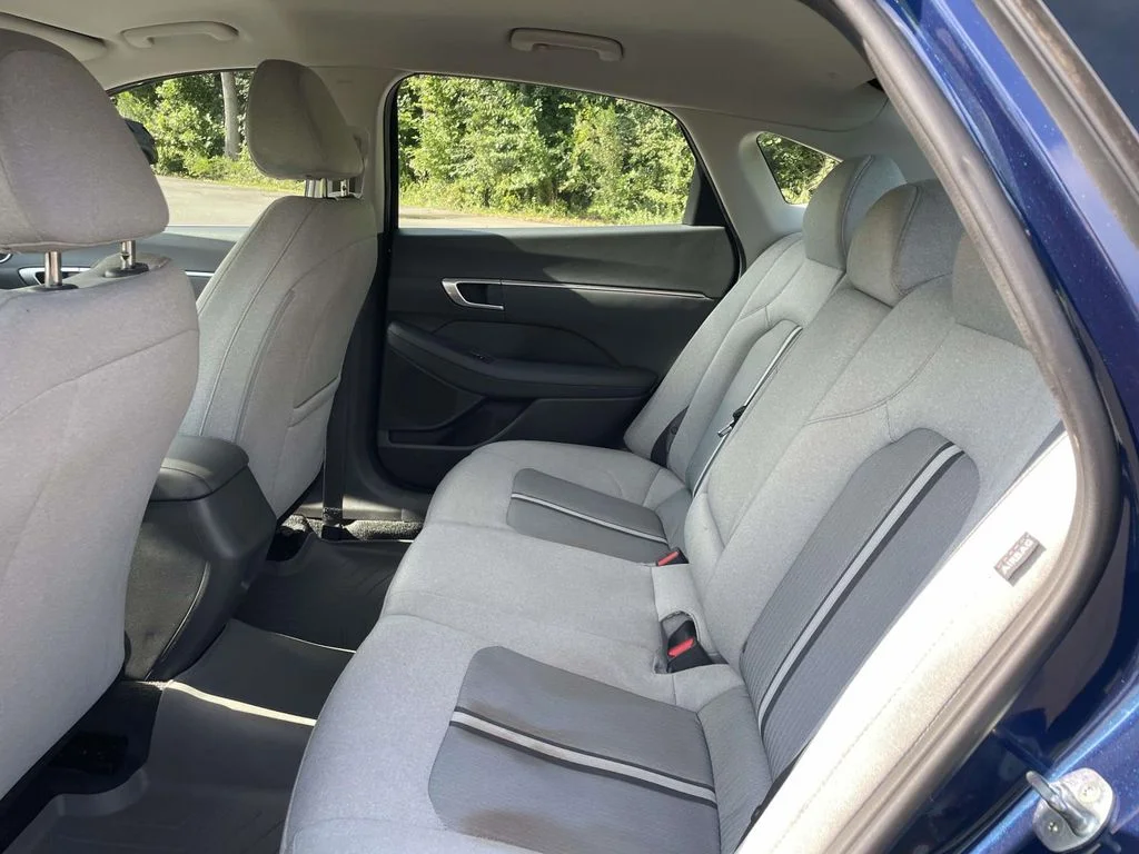 Used 2021 Blue Hyundai SEL image 10