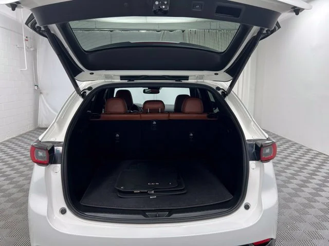 Used 2024 White Mazda 2.5 Carbon Turbo image 8