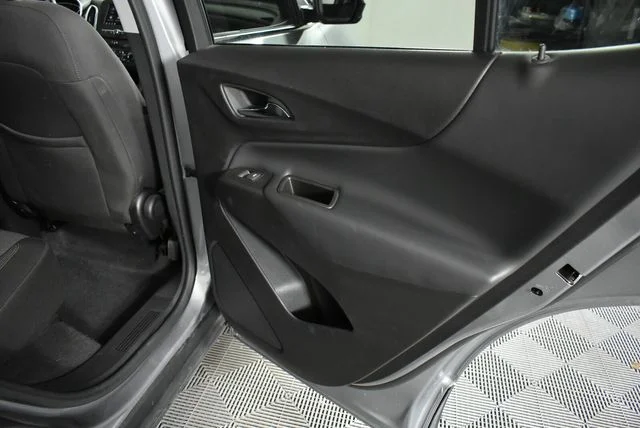 Used 2024 Gray Chevrolet LT image 21