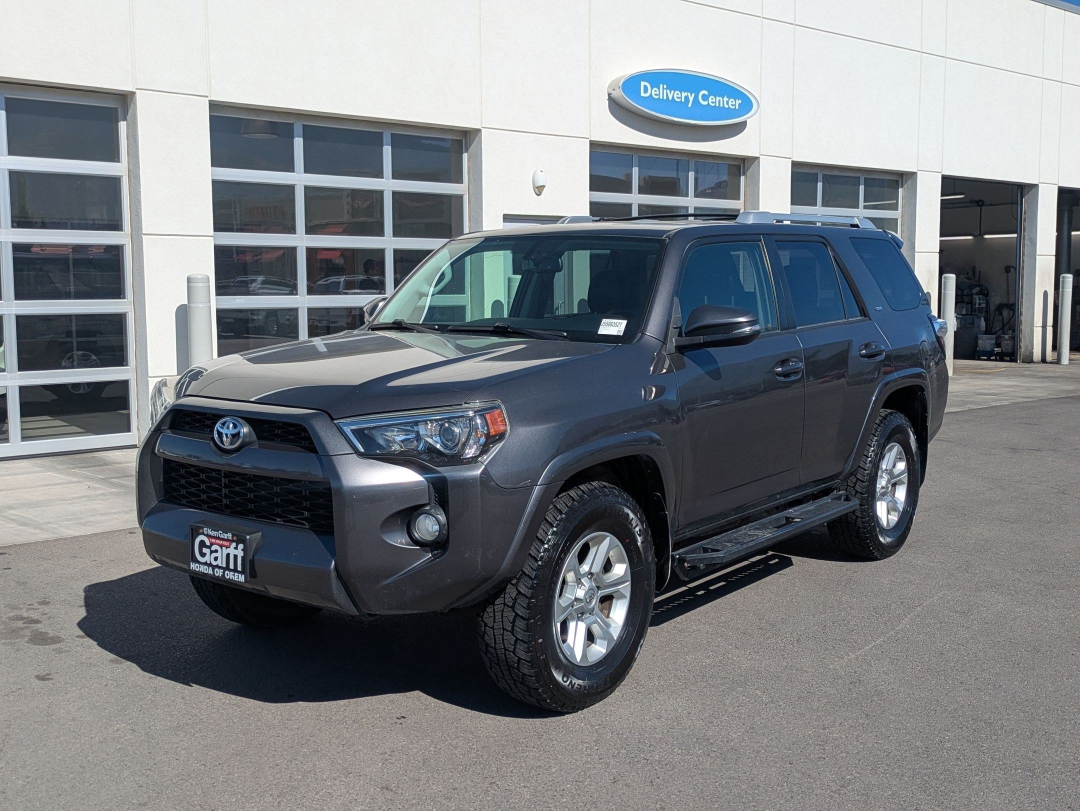 Used 2018 Magnetic Gray Metallic Toyota SR5 image 8