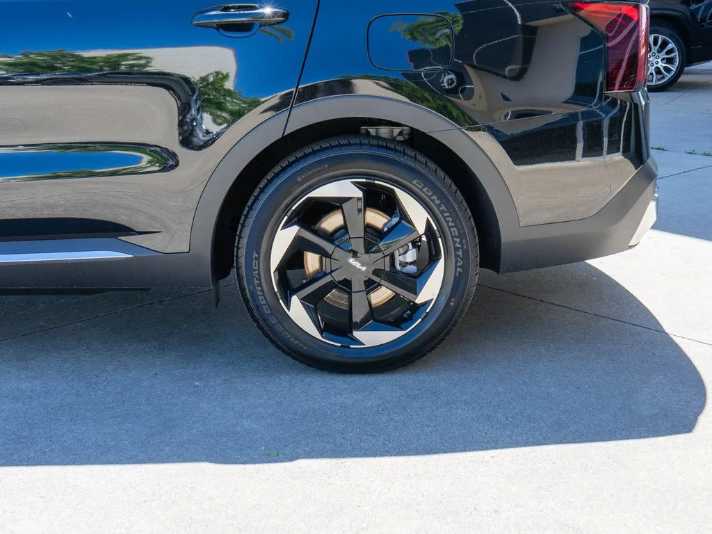 New 2026 Aurora Black Pearl Kia EX image 30