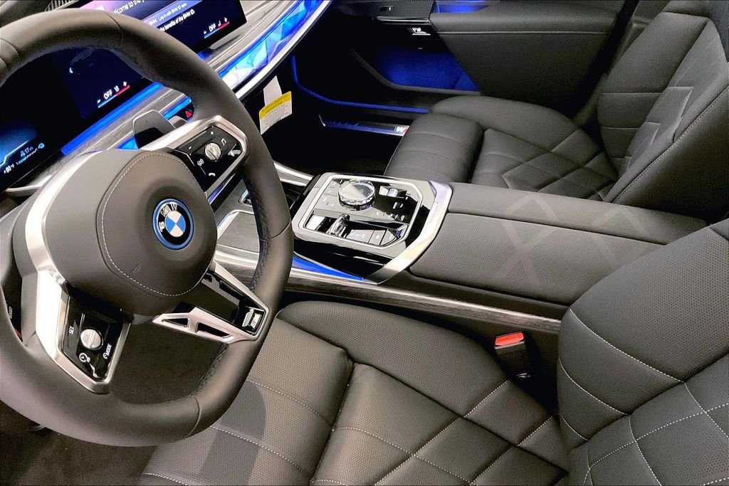 Used 2024 Mineral White Metallic BMW  image 6