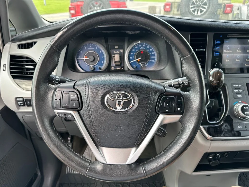 Used 2017 White Toyota XLE image 47