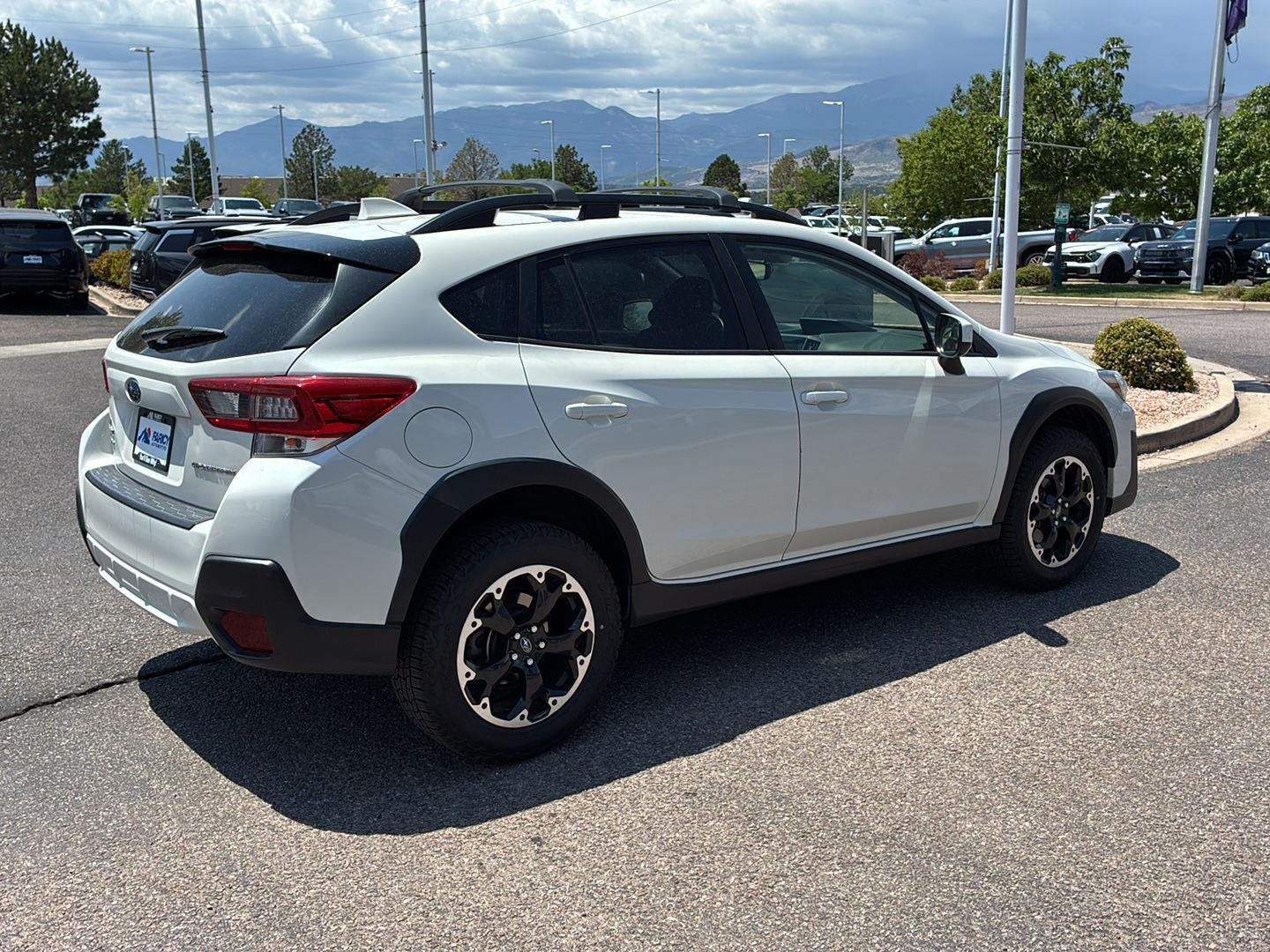 Used 2021 Crystal White Pearl Subaru Premium image 4
