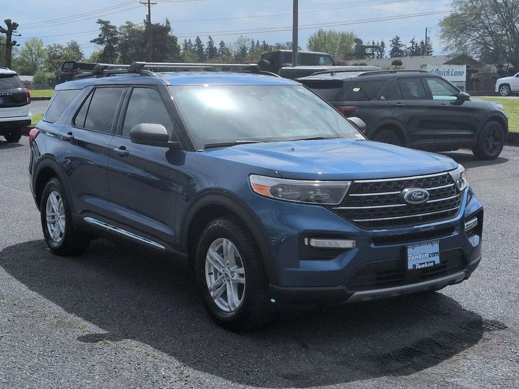 Used 2021 Blue Metallic Ford XLT image 7