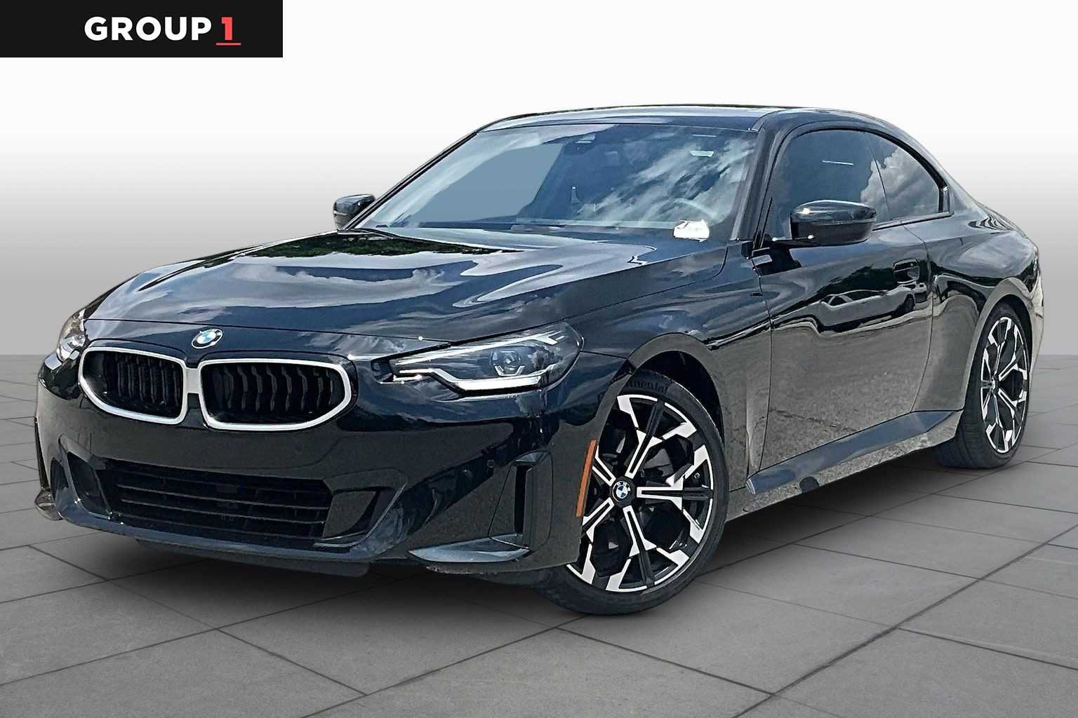 2025 BMW 2 Series 230i Coupe's photo