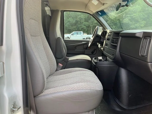 Used 2011 White Chevrolet Work Van image 19