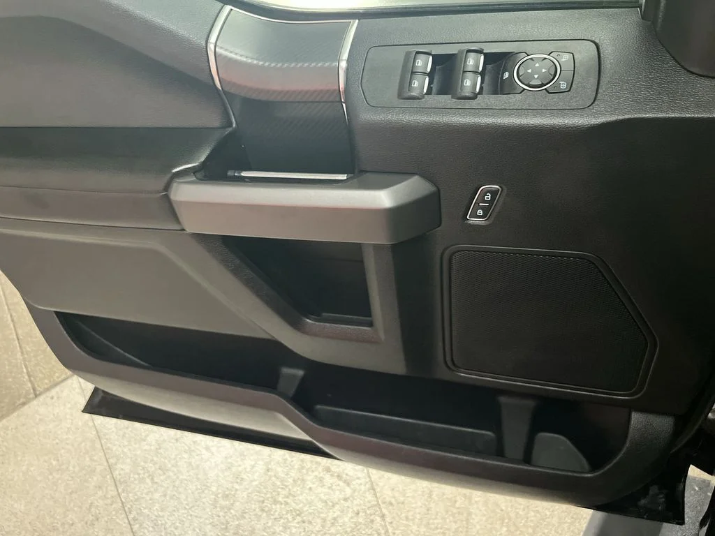 Used 2020 Black Ford  image 13