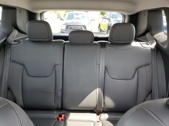 Used 2023 White Jeep Trailhawk image 13