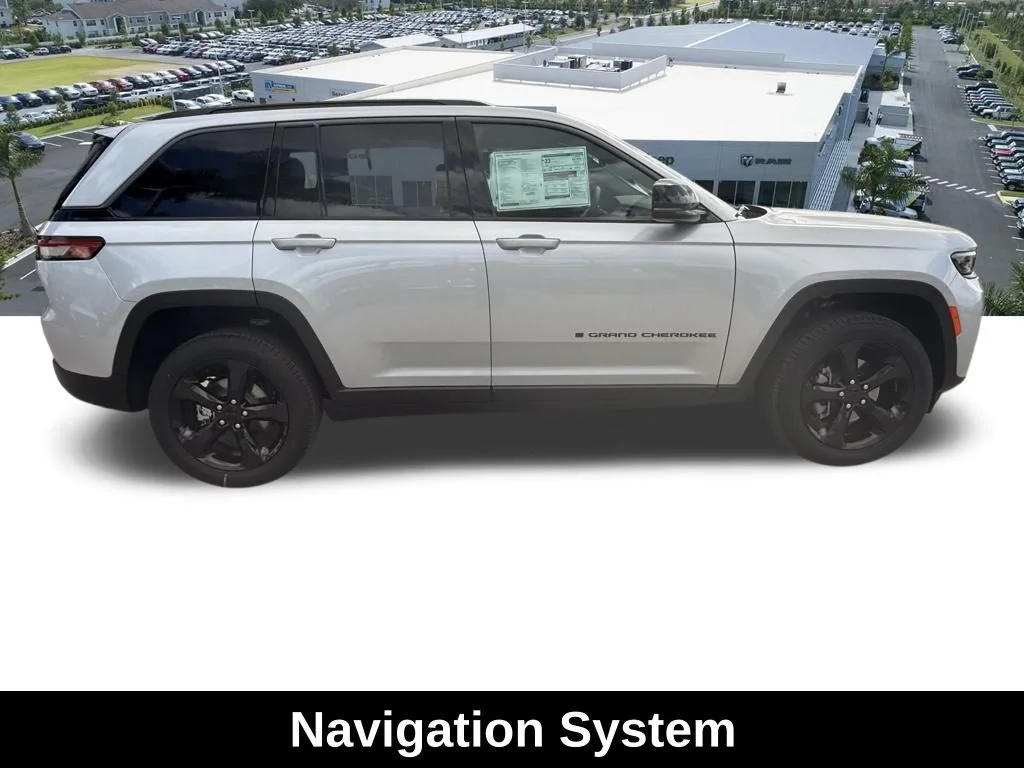 New 2026 Silver Zynith Exterior Paint Jeep Limited image 3