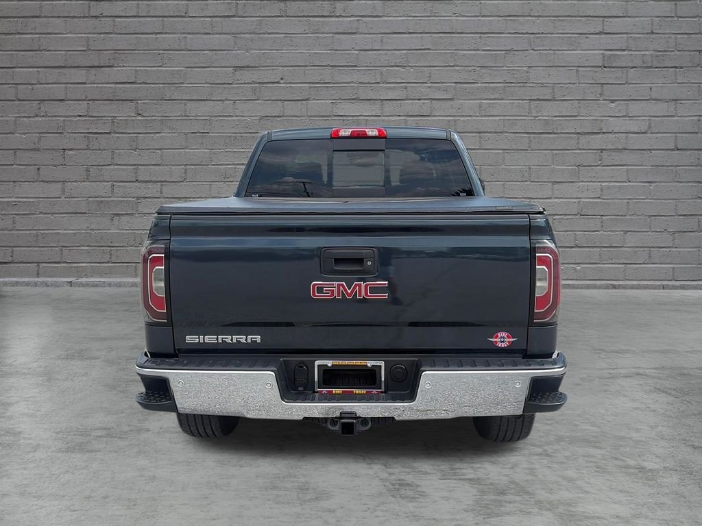 Used 2018 Gray GMC SLT image 5
