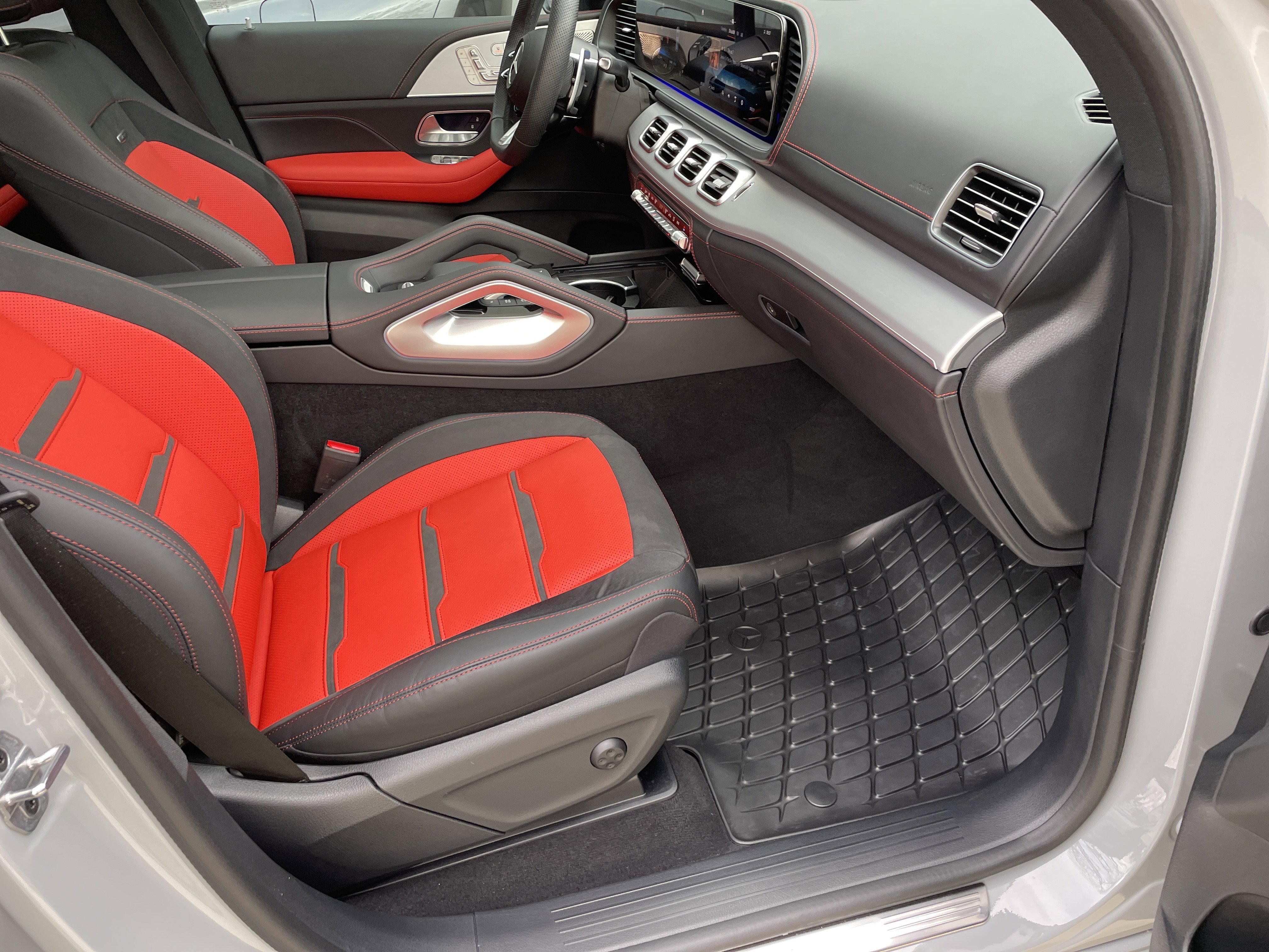Certified Used 2024 MANUFAKTUR Alpine Grey Mercedes-Benz AMG® GLE 53 4MATIC®+ SUV image 49