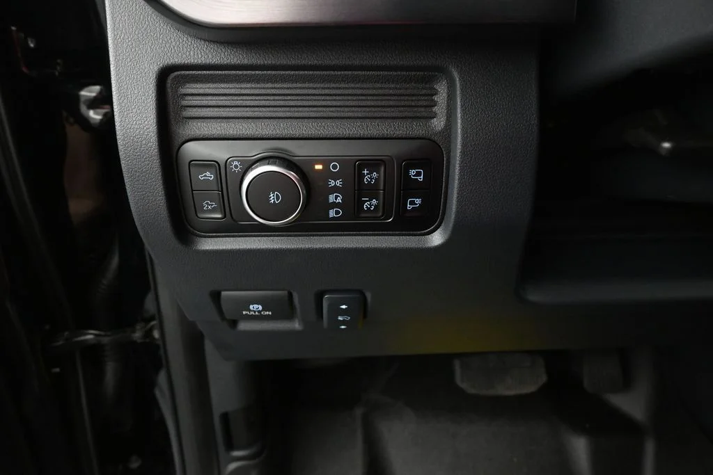 New 2026 Agate Black Metallic Ford Lariat image 19