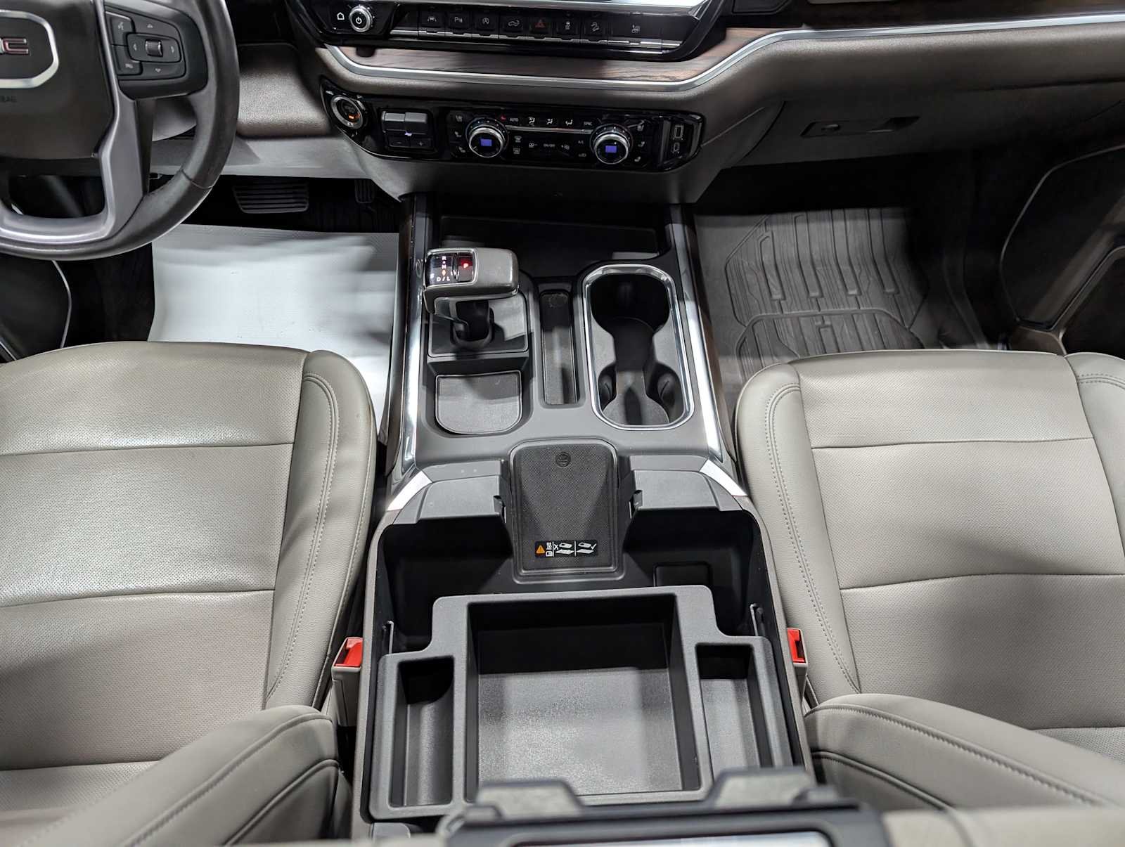 2022 GMC Sierra 1500 SLT - Photo 20