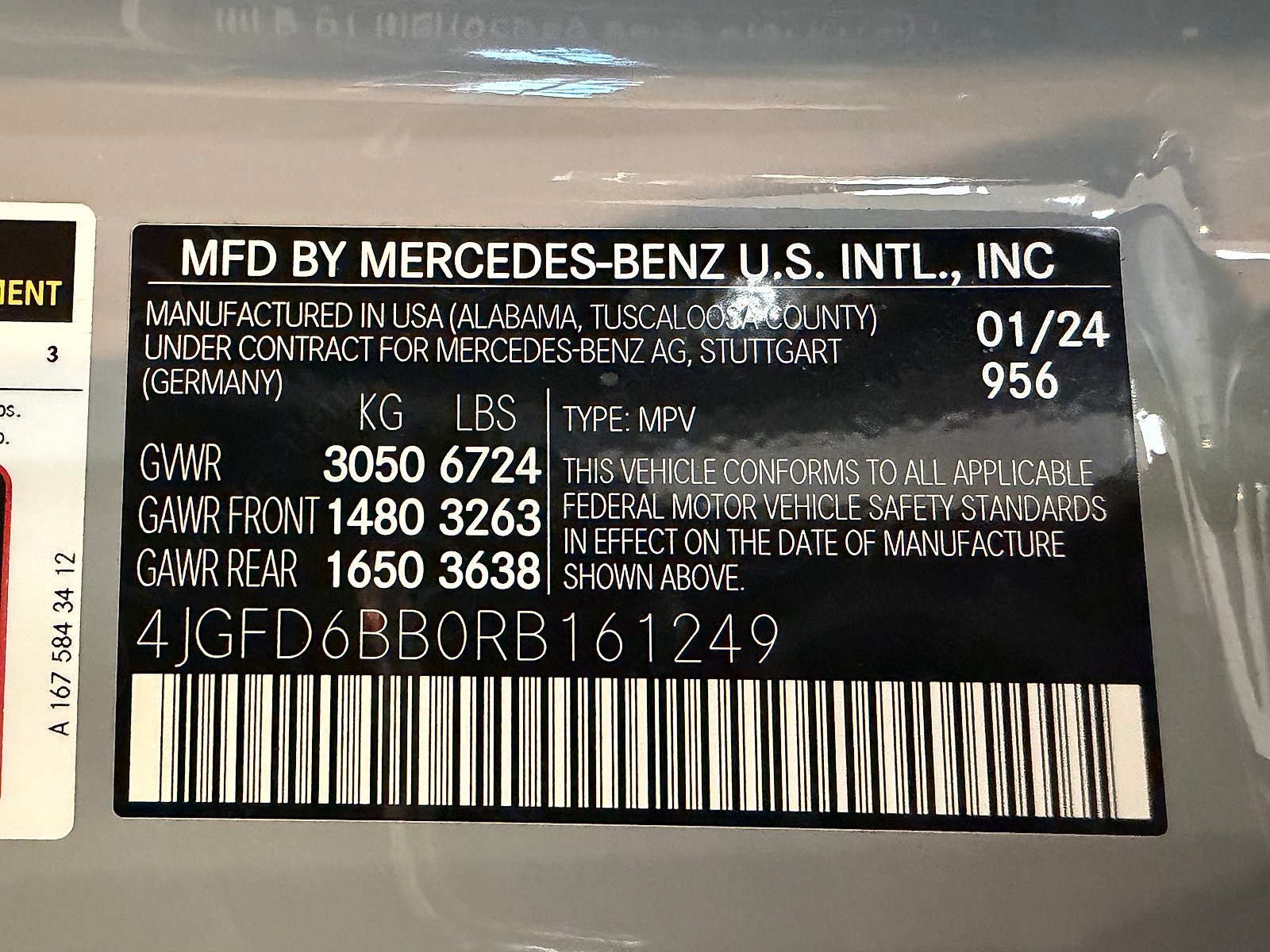Used 2024 MANUFAKTUR Alpine Grey Mercedes-Benz 4MATIC®+ image 25
