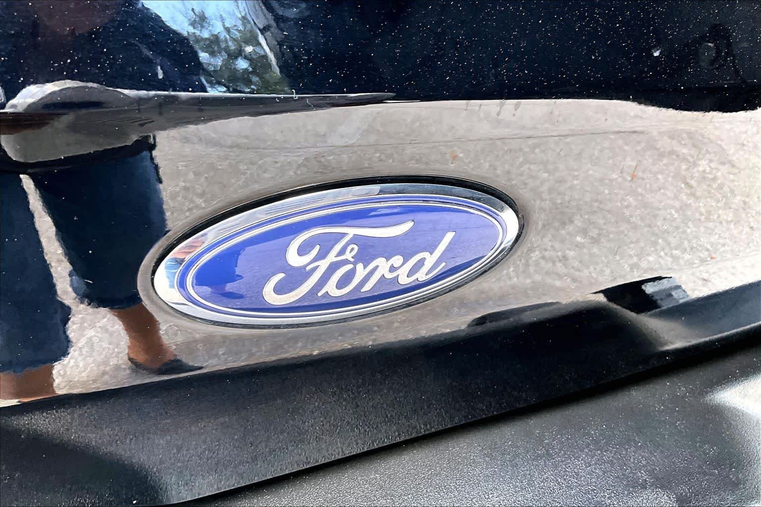 Used 2022 Shadow Black Ford Outer Banks image 31