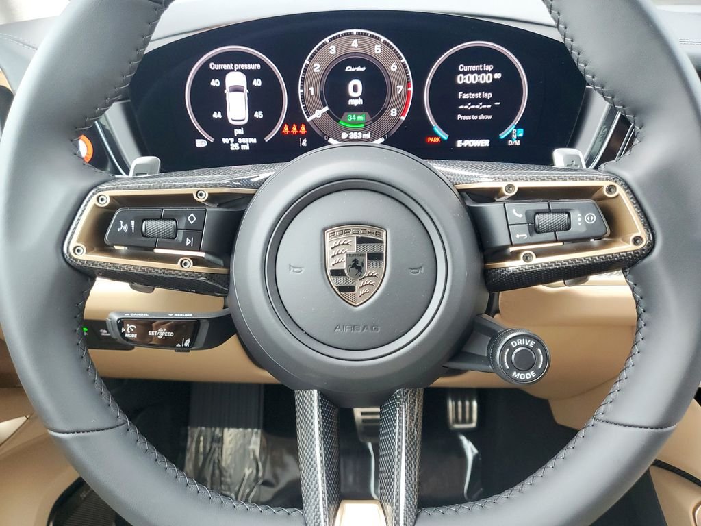 2025 Porsche Cayenne Turbo E-Hybrid - Photo 10