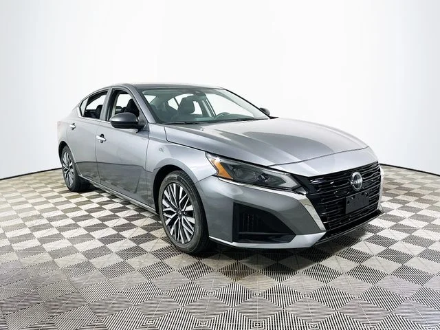 Certified Pre-Owned 2024 Nissan Altima 2.5 SV