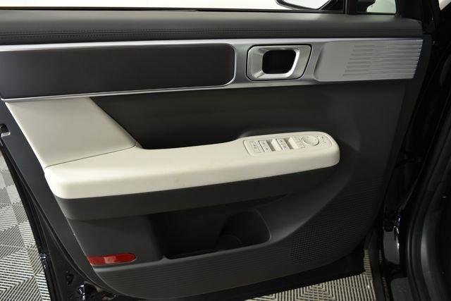 New 2026 Black Hyundai SE image 68