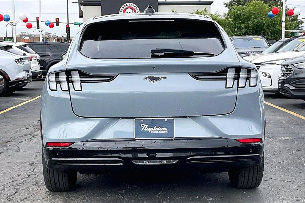 New 2026 Glacier Gray Metallic Tri-coat Ford Premium image 3