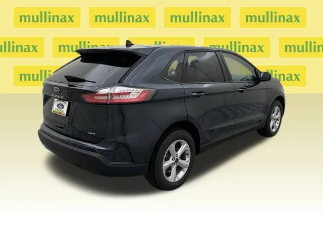 New 2024 Blue Ford SE image 16