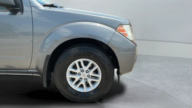 Used 2018 Gray Nissan SV image 26