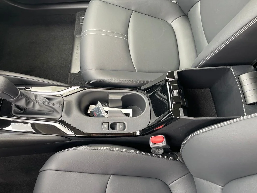2026 Toyota Corolla XLE - Photo 25