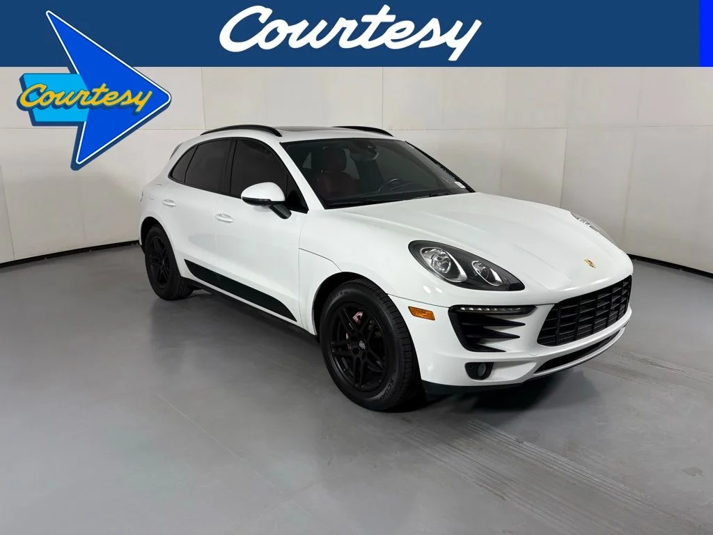 2018 Porsche Macan -'s photo