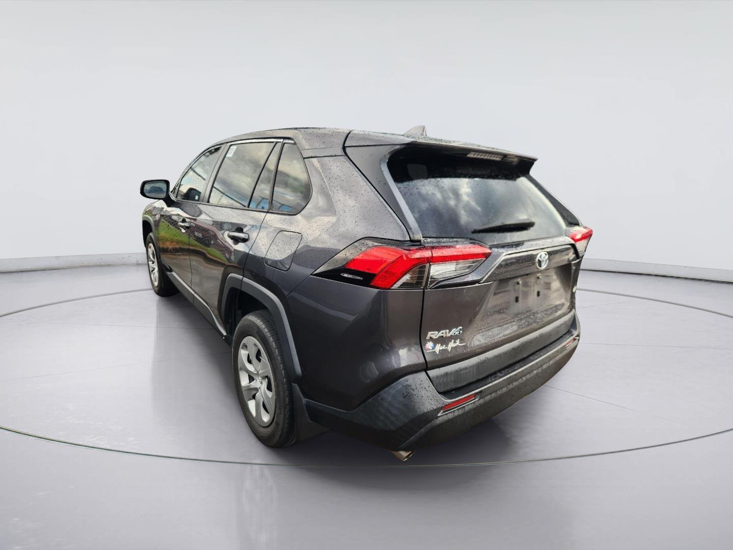 Used 2022 Magnetic Gray Metallic Toyota LE image 3
