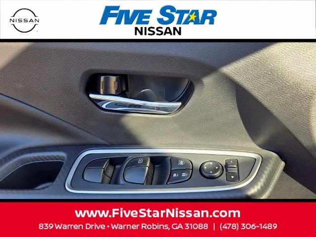 Used 2025 White Nissan 1.6 SR image 30