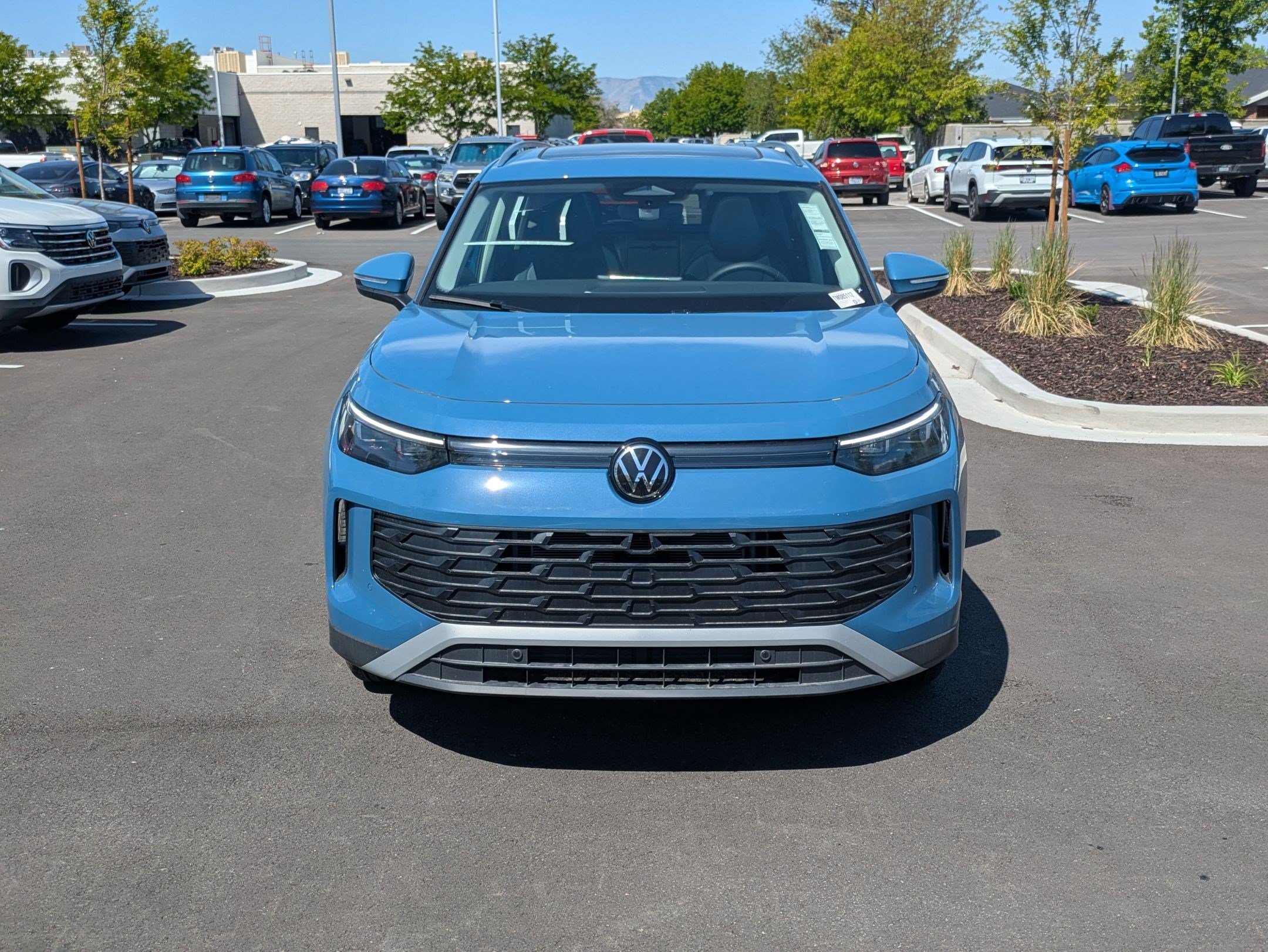 New 2026 Monterey Blue Pearl Volkswagen SE image 9