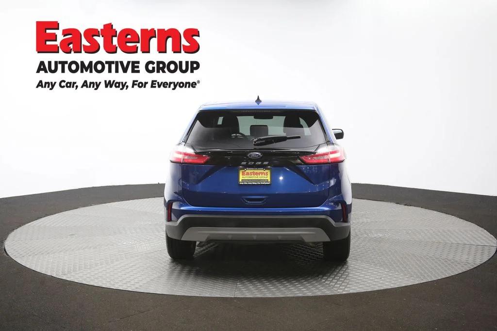 Used 2021 Blue Ford SEL image 35