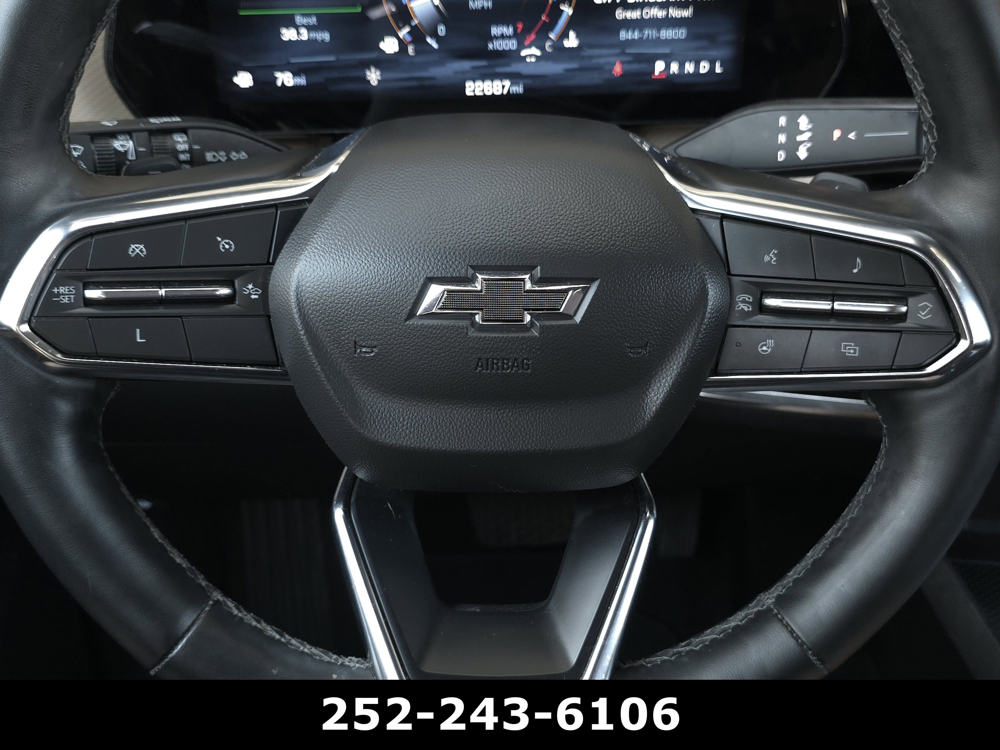 Used 2025 Sterling Gray Metallic Chevrolet FWD ACTIV image 23