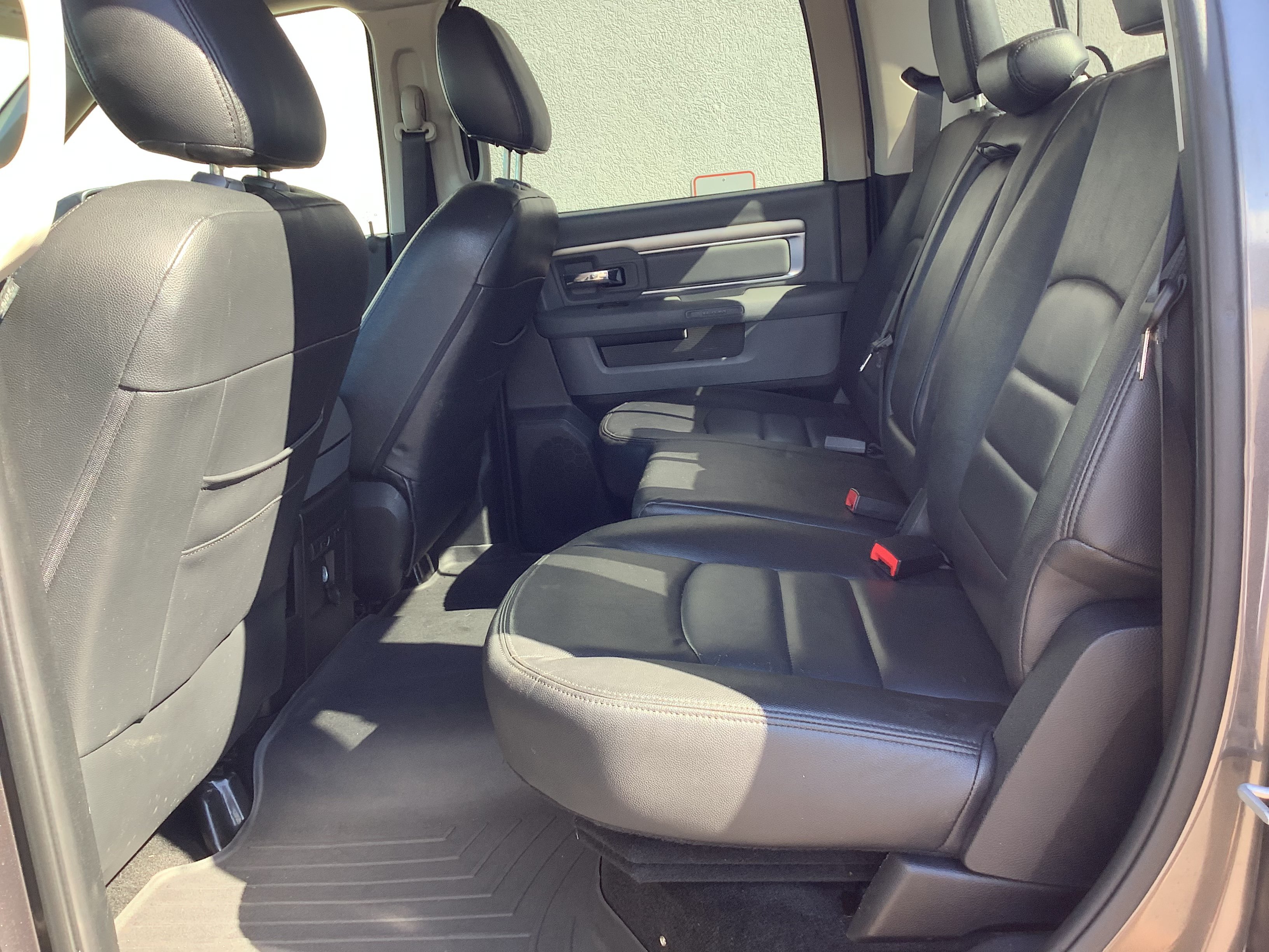Used 2014 Gray Ram Big Horn image 8