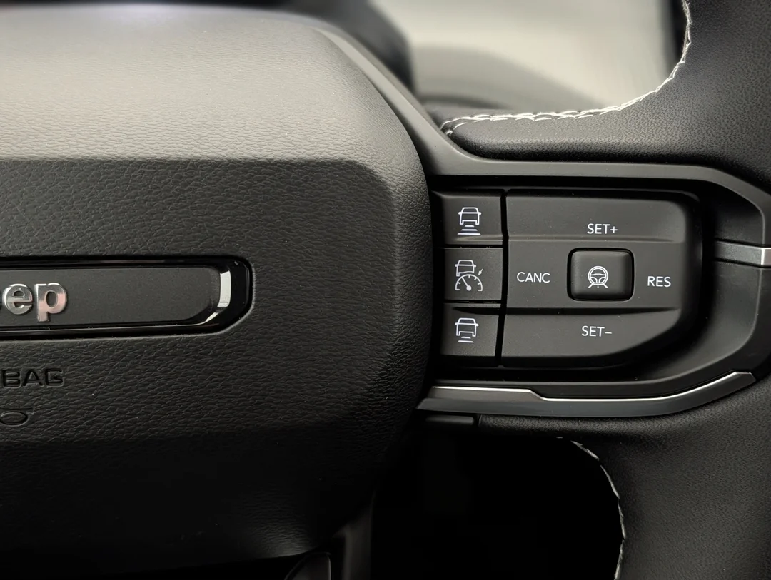 New 2026 Black Jeep Laredo - - 4x4 - 1.6L Turbo Hybrid - Uconnect 5 w/ 12.3 Screen & More! image 18
