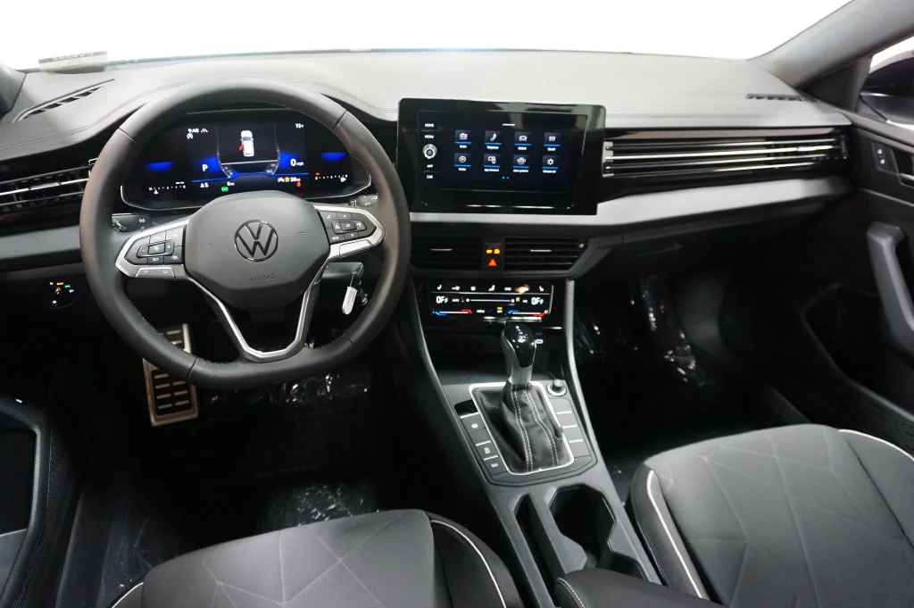 New 2026 White Volkswagen 1.5T Sport image 13