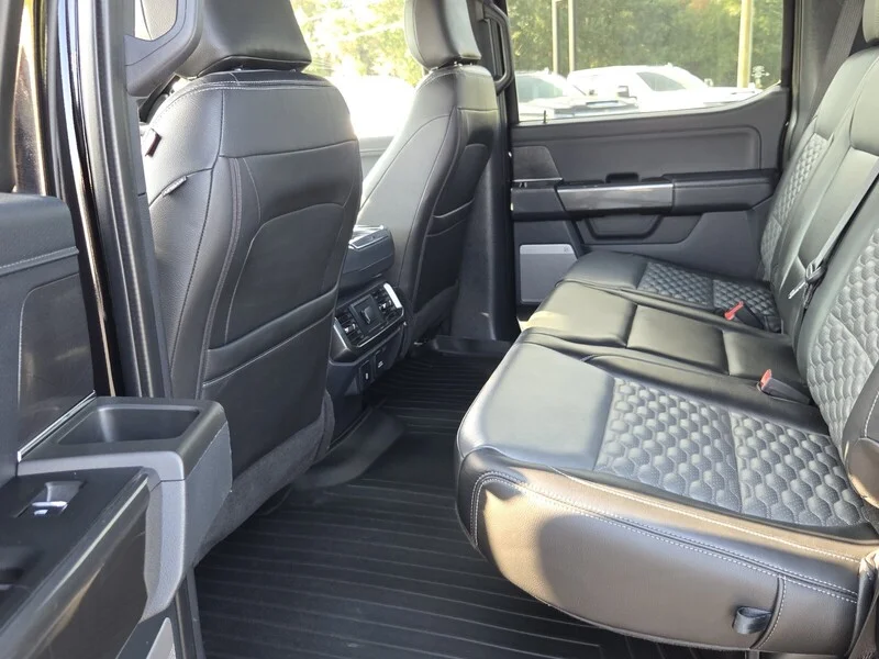 Used 2023 Black Metallic FORD XLT image 10