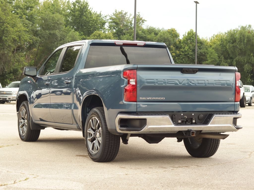 Used 2024 Lakeshore Blue Metallic Chevrolet LT (2FL) image 5