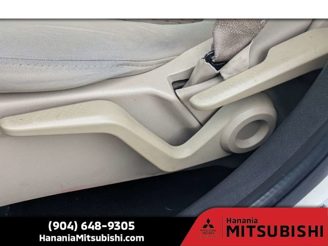 Used 2016 White Dodge SE image 20
