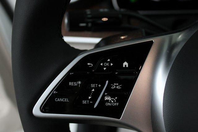 2025 Mercedes-Benz C-Class Sedan C 300 - Photo 19
