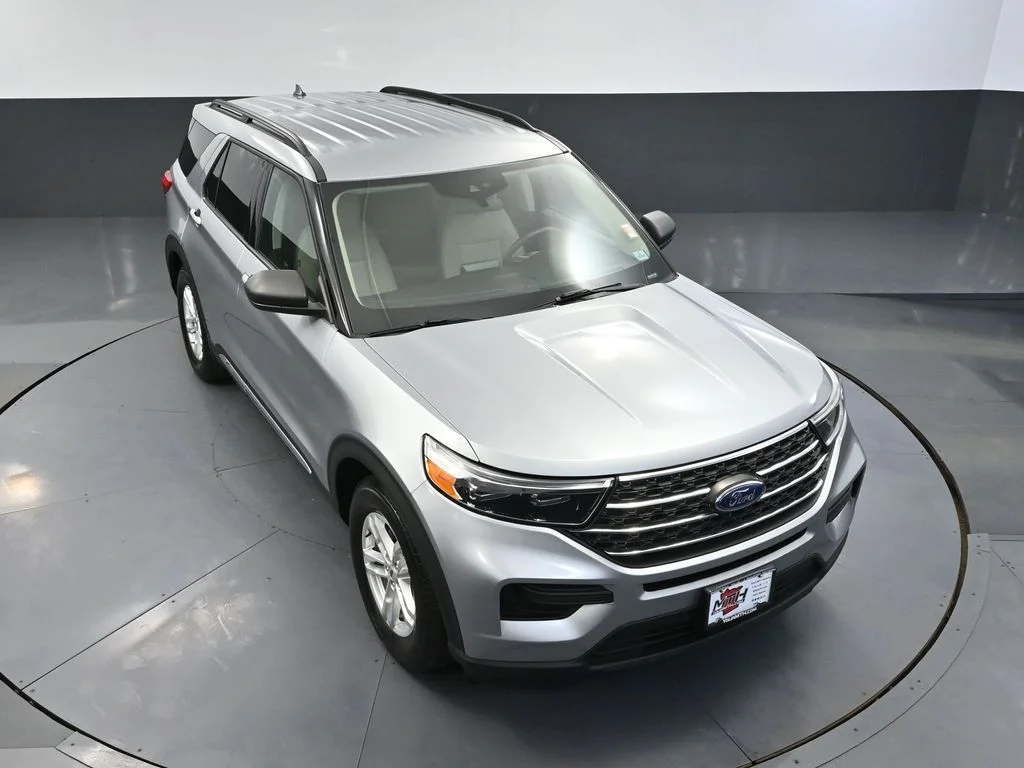 Certified Used 2022 Silver Ford XLT image 53