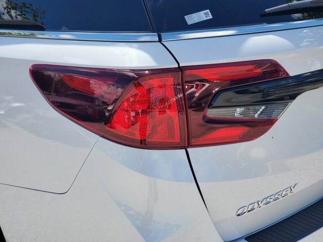 New 2026 Platinum White Pearl Honda EX-L image 13