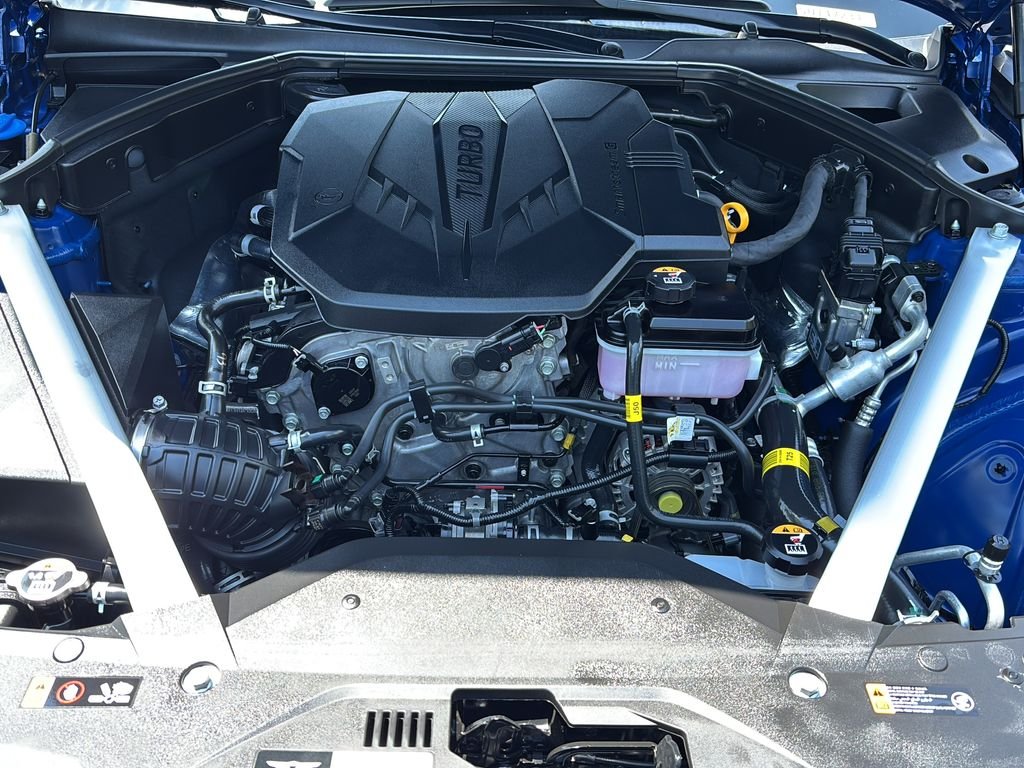 2025 GENESIS G70 Standard - Photo 12