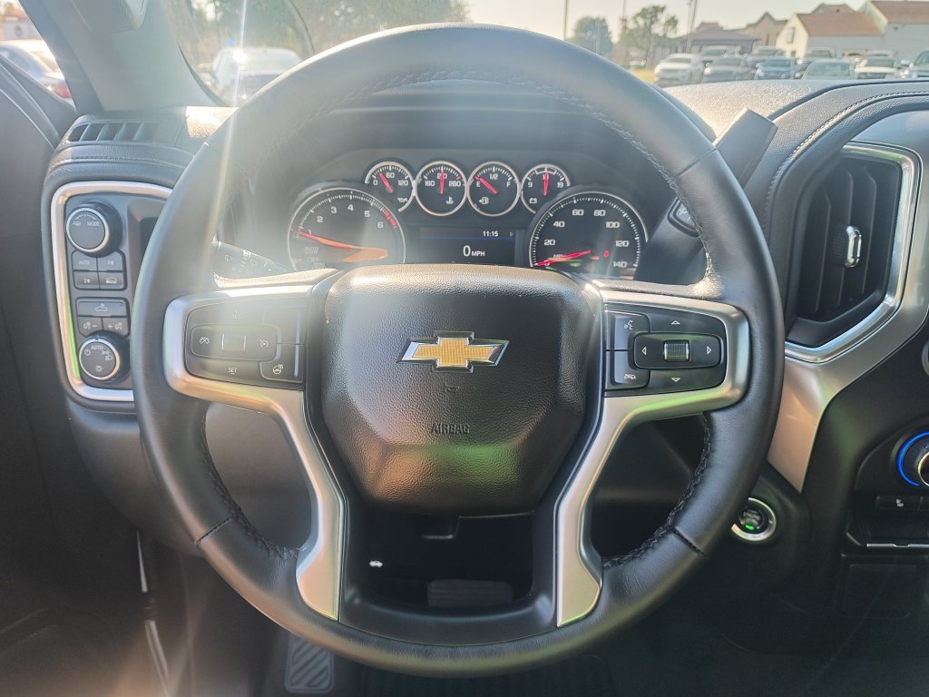 Used 2022 Gray Chevrolet LT image 17