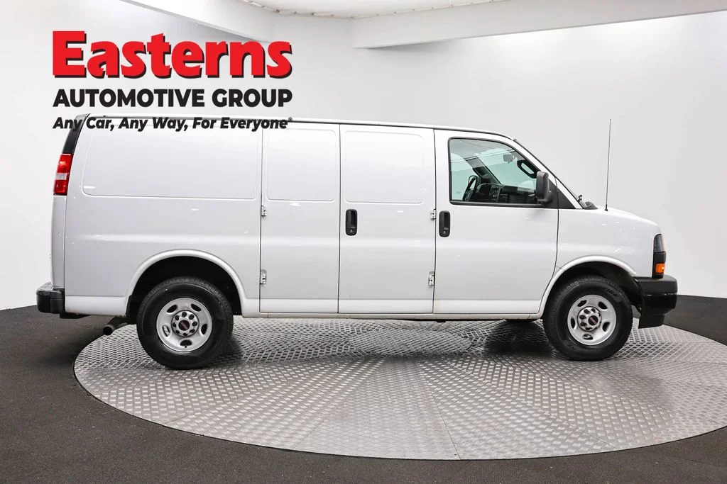 Used 2020 White GMC Work Van image 4