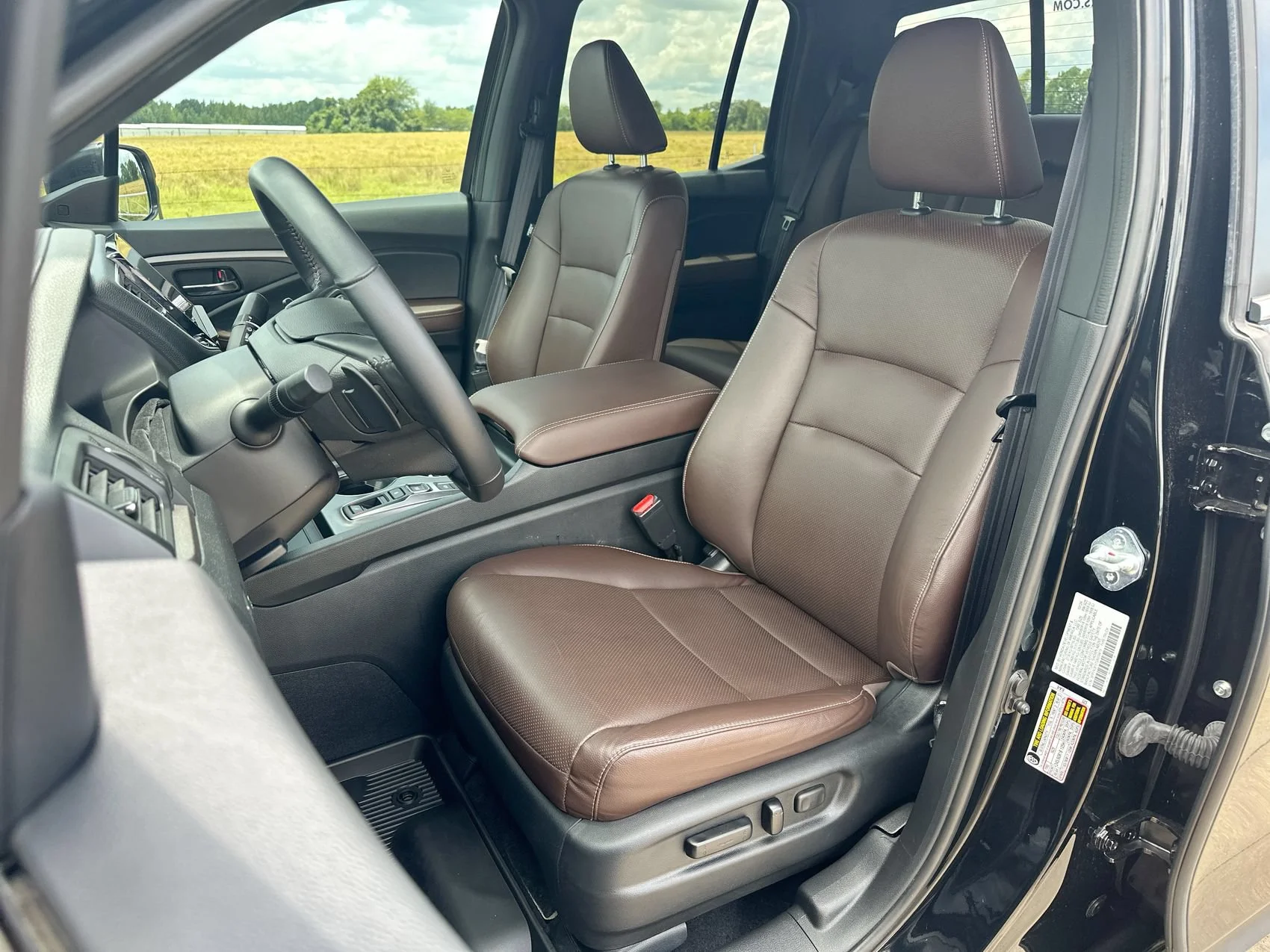 Used 2025 Black Honda RTL image 11